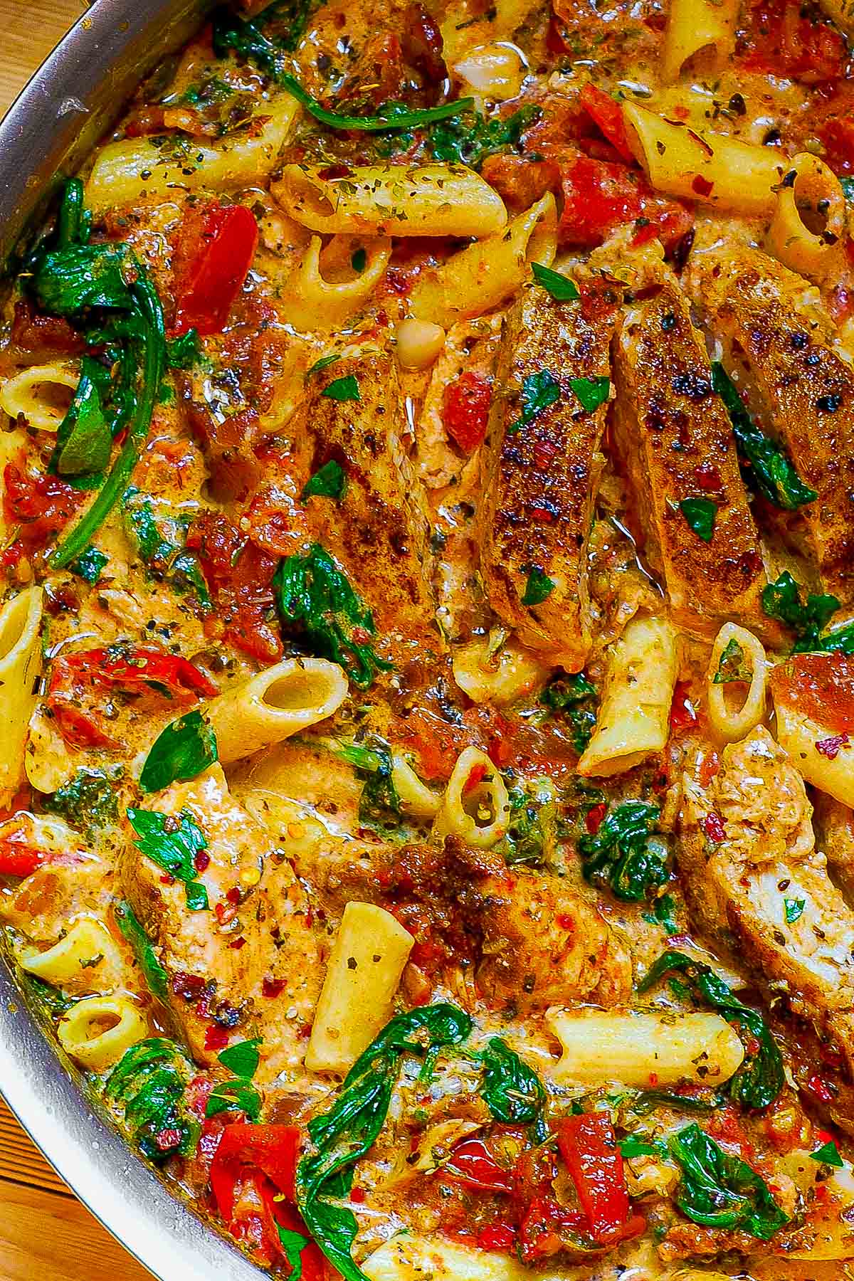 Creamy Garlic Chicken Pasta